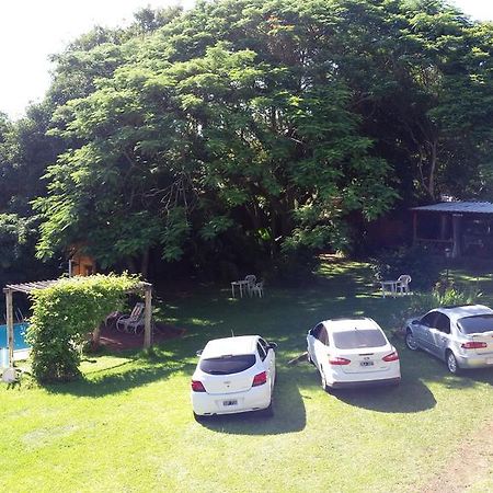 Hostel Y Posada Colibri Puerto Iguazú Dış mekan fotoğraf
