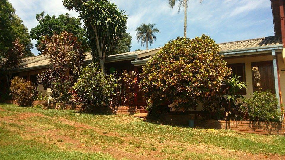 Hostel Y Posada Colibri Puerto Iguazú Dış mekan fotoğraf