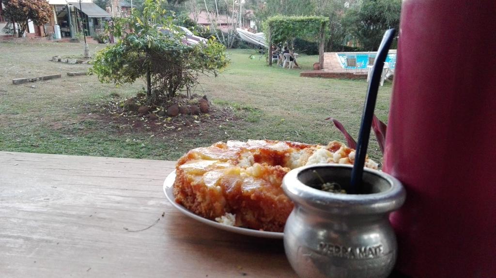 Hostel Y Posada Colibri Puerto Iguazú Dış mekan fotoğraf